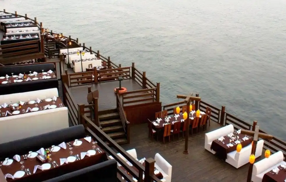 Kolachi Restaurant Do Darya